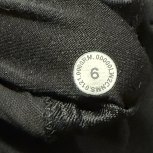 🍋LULULEMON Forward Fold Bra *Light Support, C/D Cups Size 6 - Picture 12 of 13